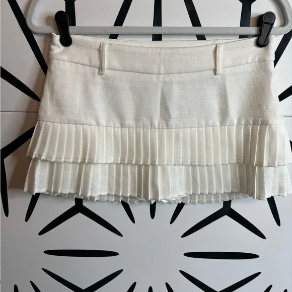 Qelvarine White Pleated Ruffle Mini Skort – Low Rise – Side Zip – Size XS - Picture 3 of 11